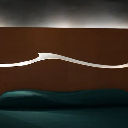 Levantino 2* バーリ