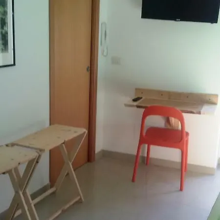 Guest house Levantino 2*